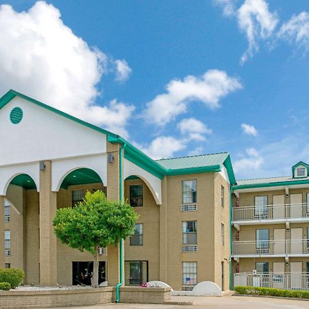 Super 8 By Wyndham Lakeland Εξωτερικό φωτογραφία